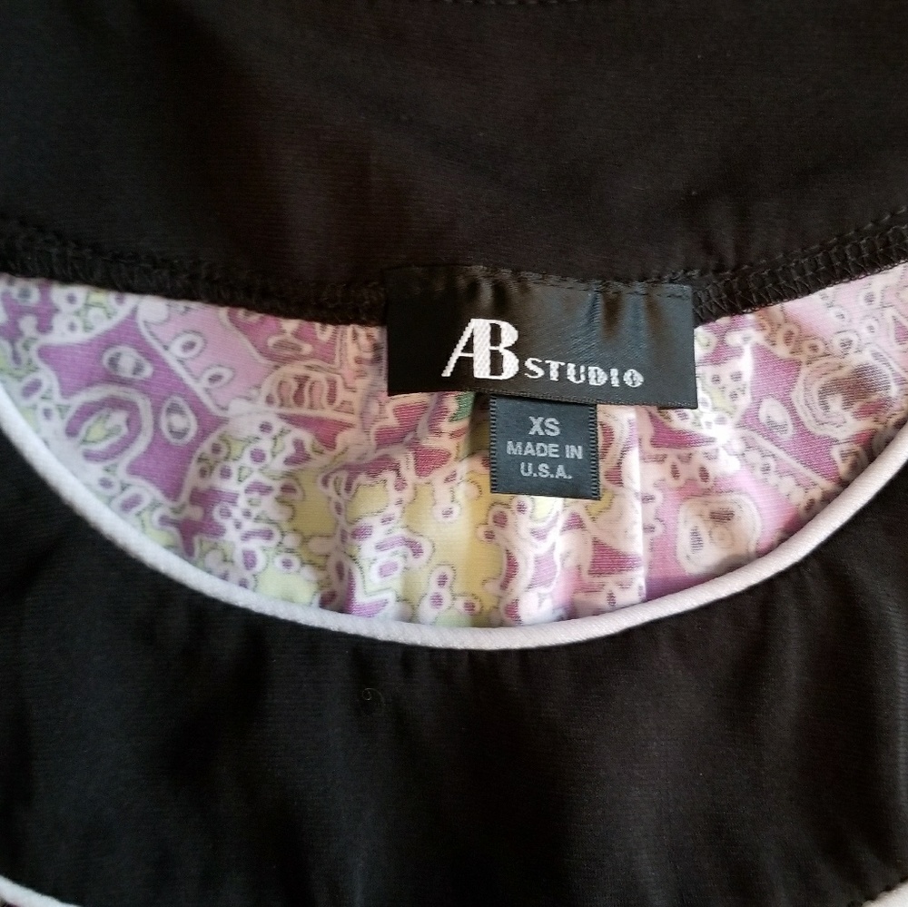 Perfect Spring Tank - Picture 2 of 2
